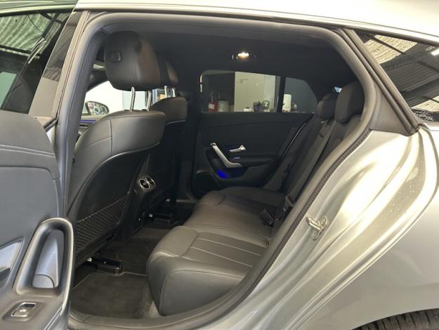 MERCEDES-BENZ CLA-Klasse CLA 180 Shooting Brake Luxury Line