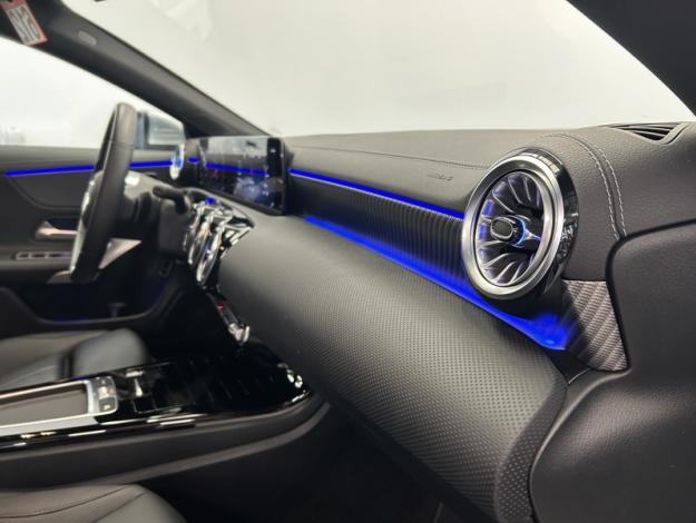 MERCEDES-BENZ CLA-Klasse CLA 180 Shooting Brake Luxury Line