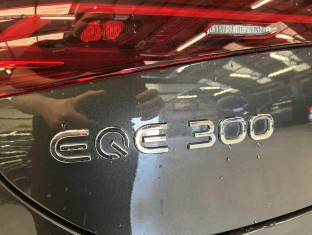 MERCEDES-BENZ EQE EQE 300 Business Line
