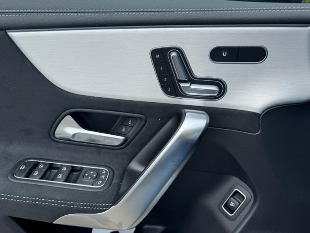 MERCEDES-BENZ CLA 180 Shooting Brake Star Edition - AMG Line - SAGA Huy (+32 85 23 69 00) 