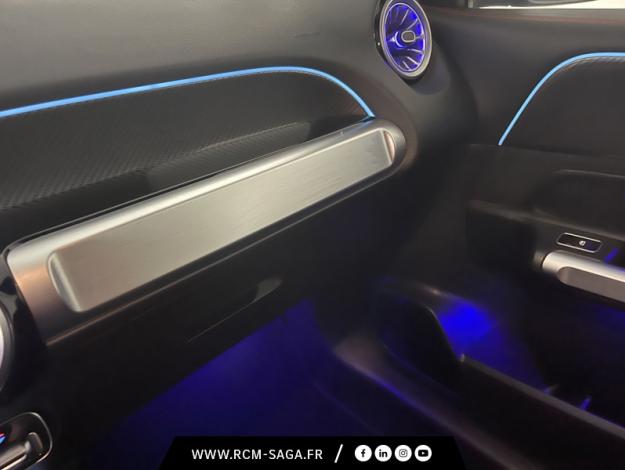 MERCEDES-BENZ GLB 200 d AMG Line  
