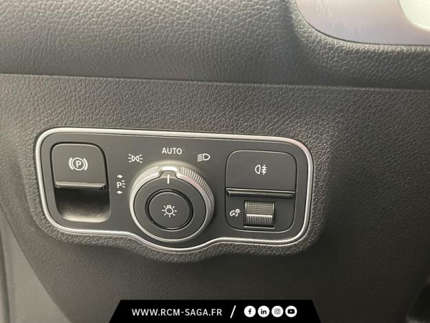 MERCEDES-BENZ GLB 200 d AMG Line  