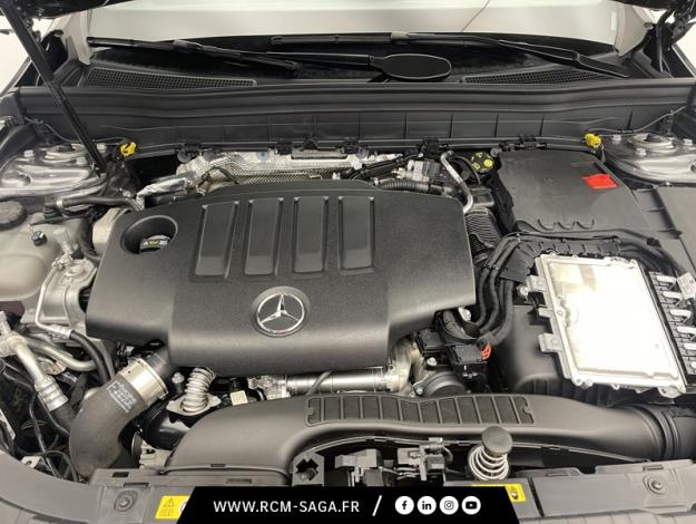 MERCEDES-BENZ GLB 200 d AMG Line  