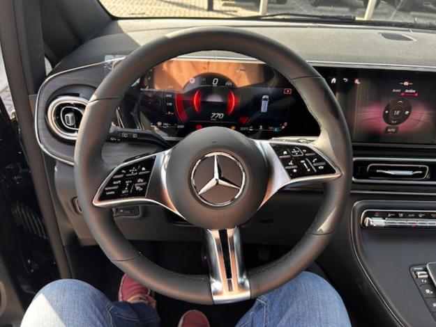 MERCEDES-BENZ V-Klasse V 300 d AVANTGARDE L2