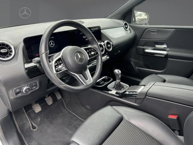 MERCEDES-BENZ B 180 Progressive  