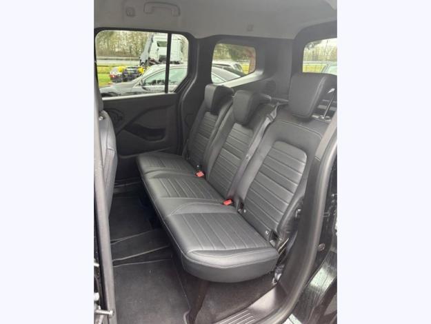 MERCEDES-BENZ Classe T 180 d PROGRESSIVE  