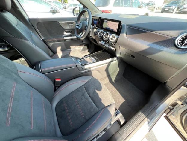 MERCEDES-BENZ GLA 180 Star Edition - SAGA Huy (+32 85 23 69 00) 
