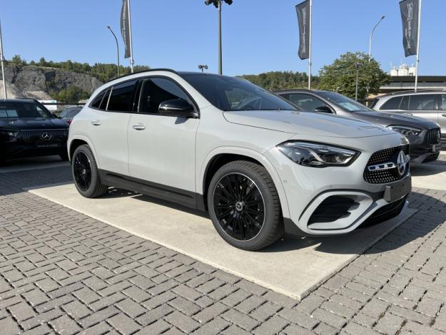 MERCEDES-BENZ GLA 180 Star Edition - SAGA Huy (+32 85 23 69 00) 