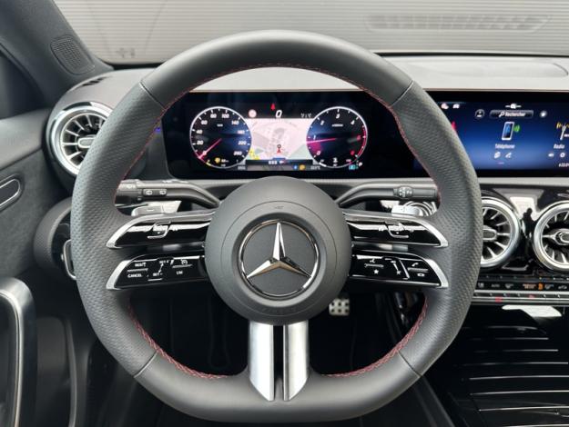 MERCEDES-BENZ Classe A 200 d AMG Line  Classe A 200 d AMG Line