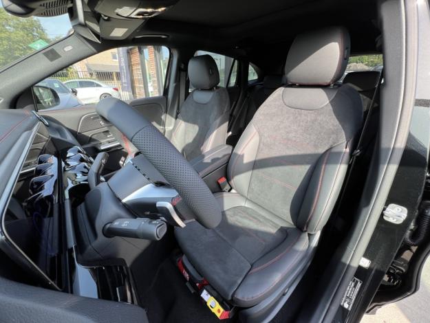 MERCEDES-BENZ EQA 250 + Business Star Edition - SAGA Huy (+32 85 23 69 00) 