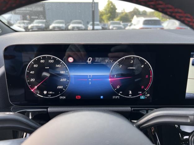 MERCEDES-BENZ GLA 180 d AMG Line - SAGA Huy (+32 85 23 69 00) 