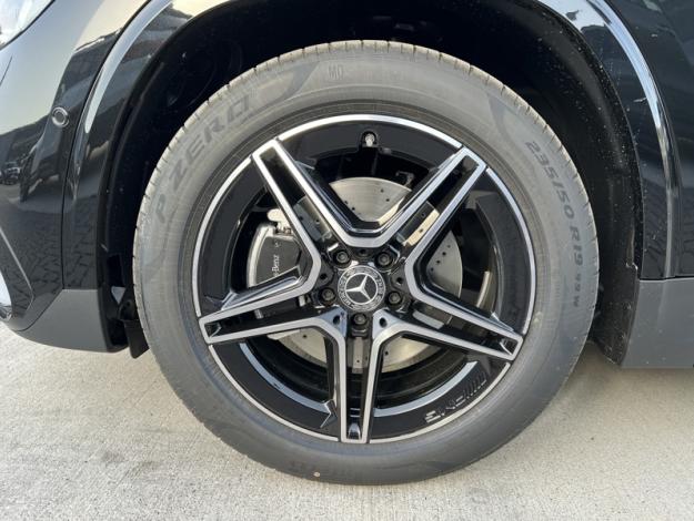 MERCEDES-BENZ GLA 180 d AMG Line - SAGA Huy (+32 85 23 69 00) 
