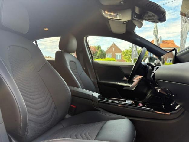 MERCEDES-BENZ A 180 d Luxury Line Facelift  