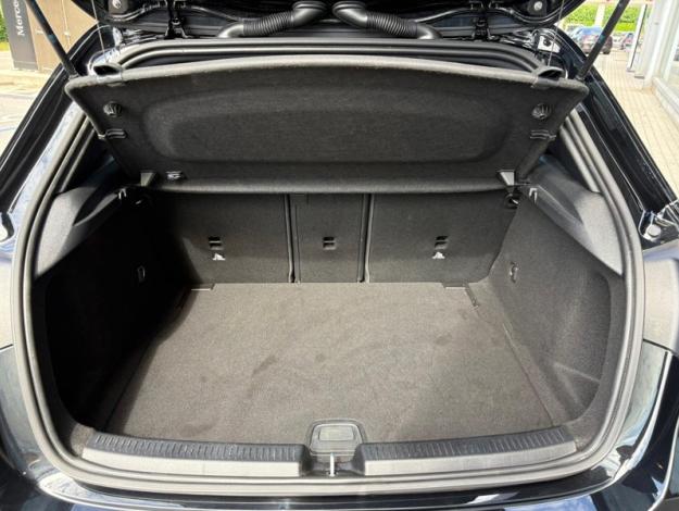 MERCEDES-BENZ A 180 d Luxury Line Facelift  