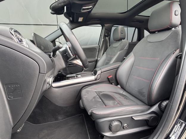 MERCEDES-BENZ GLA 200 d AMG Line  