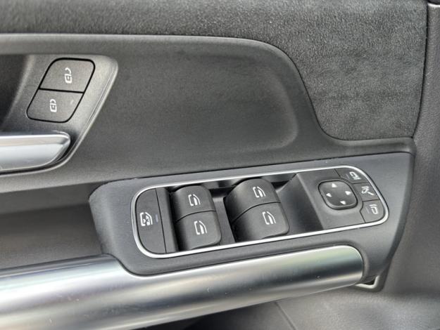 MERCEDES-BENZ GLA 200 d AMG Line  