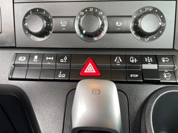 MERCEDES-BENZ Actros 2540 6x2 Bras Palfinger  