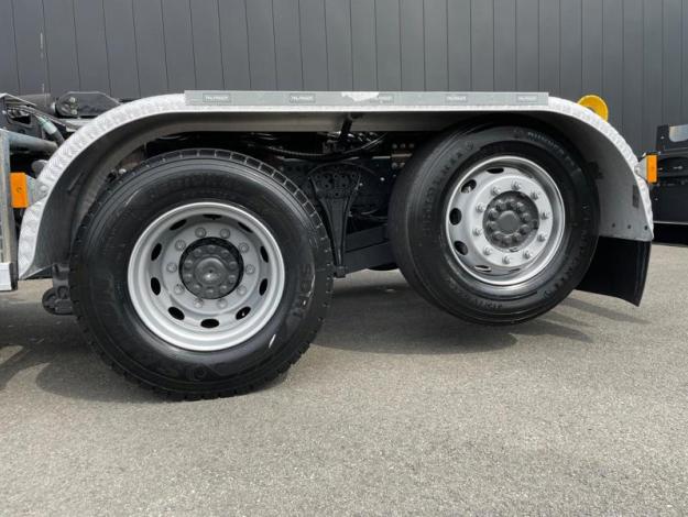 MERCEDES-BENZ Actros 2540 6x2 Bras Palfinger  