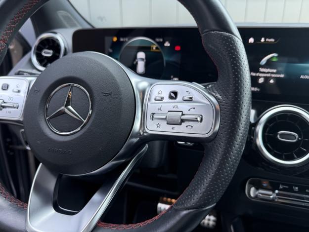 MERCEDES-BENZ GLA 200 d AMG Line  GLA 200 d AMG Line