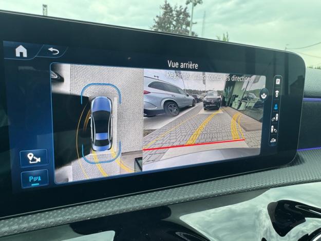 MERCEDES-BENZ A 200 Berline - Toit ouvrant - Burmester - Affichage tête haute AMG Line 