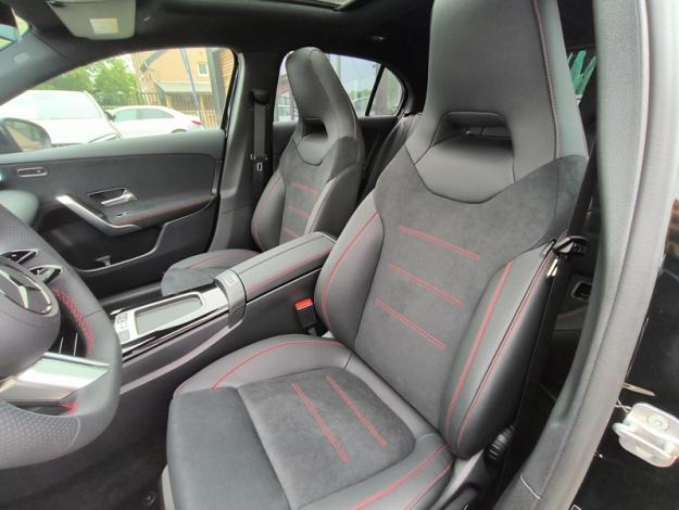MERCEDES-BENZ A 180 d AMG Line - SAGA Huy (+32 85 23 69 00) 