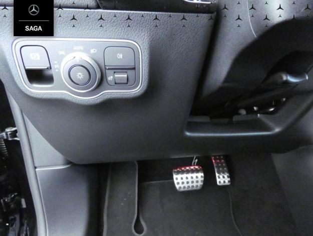 MERCEDES-BENZ GLA 200 d AMG Line  GLA 200 d AMG Line