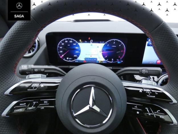 MERCEDES-BENZ GLA 200 d AMG Line  GLA 200 d AMG Line