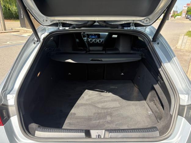 MERCEDES-BENZ CLA-Klasse CLA 200 Shooting Brake