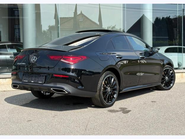 MERCEDES-BENZ CLA 250 e Coupé AMG Pack Night Pano Burmester  