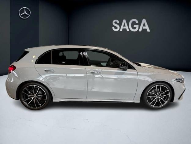 MERCEDES-BENZ A 180 d  AMG Line