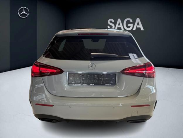 MERCEDES-BENZ A 180 d  AMG Line