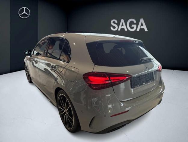MERCEDES-BENZ A 180 d  AMG Line