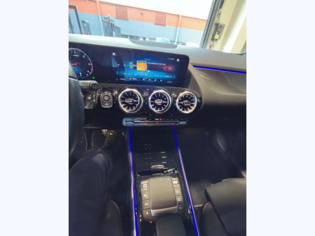 MERCEDES-BENZ GLA 200 d AMG Line  
