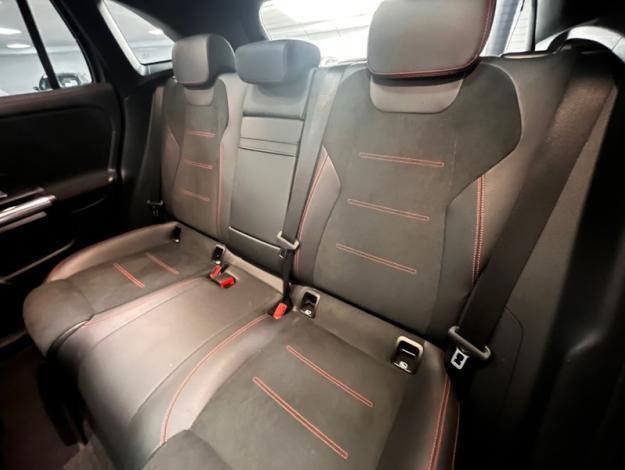 MERCEDES-BENZ EQA 250 AMG Line  