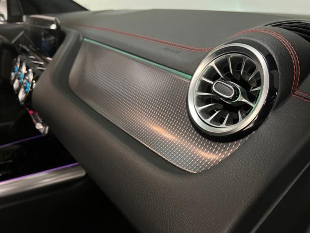MERCEDES-BENZ EQA 250 AMG Line  
