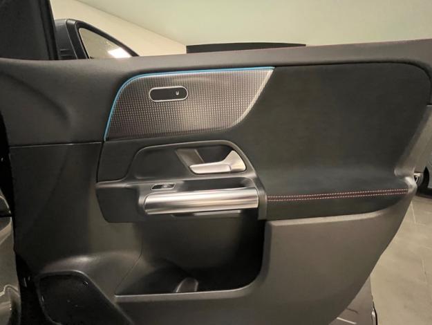 MERCEDES-BENZ EQA 250 AMG Line  