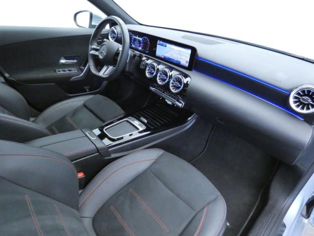 MERCEDES-BENZ Classe A 180 AMG Line  