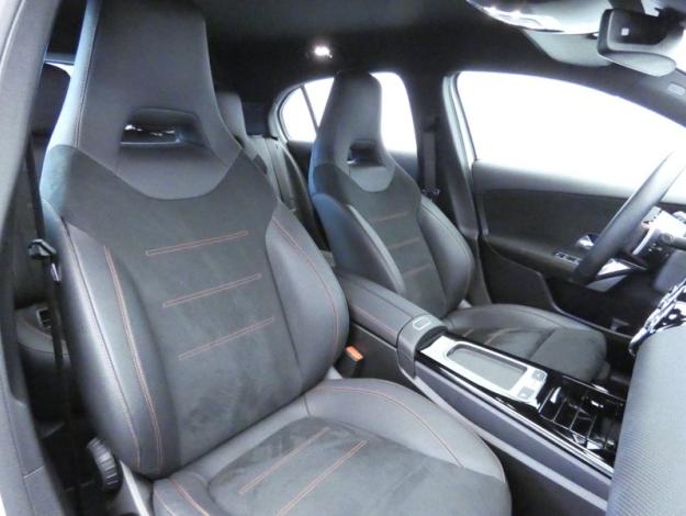 MERCEDES-BENZ Classe A 180 AMG Line  