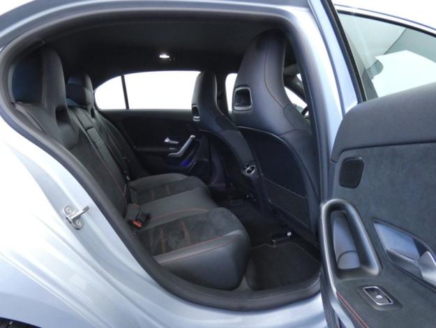 MERCEDES-BENZ Classe A 180 AMG Line  