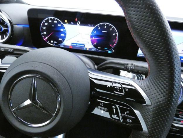 MERCEDES-BENZ Classe A 180 AMG Line  