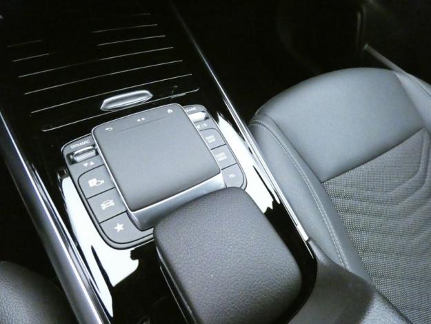 MERCEDES-BENZ GLA 250 e Progressive Line  GLA 250 e Progressive Line