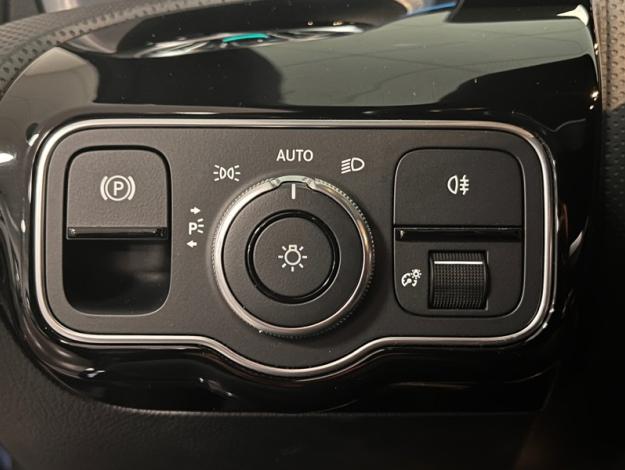 MERCEDES-BENZ Classe A 200 AMG Line  