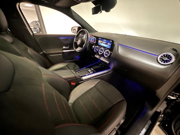 MERCEDES-BENZ GLA 200 d AMG Line  