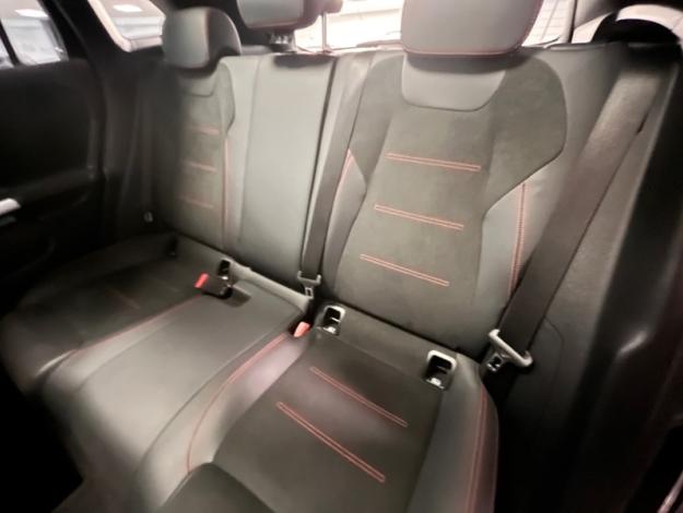 MERCEDES-BENZ GLA 200 d AMG Line  