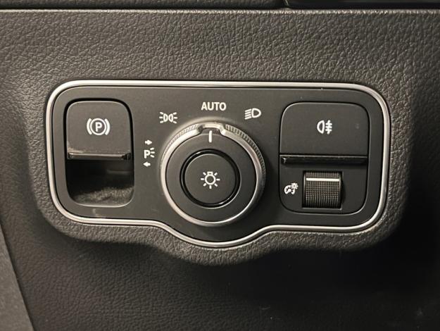MERCEDES-BENZ GLA 200 d AMG Line  