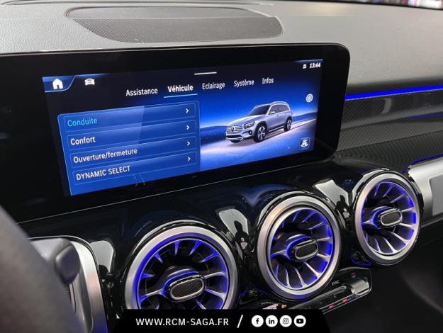 MERCEDES-BENZ GLB 200 d AMG Line  