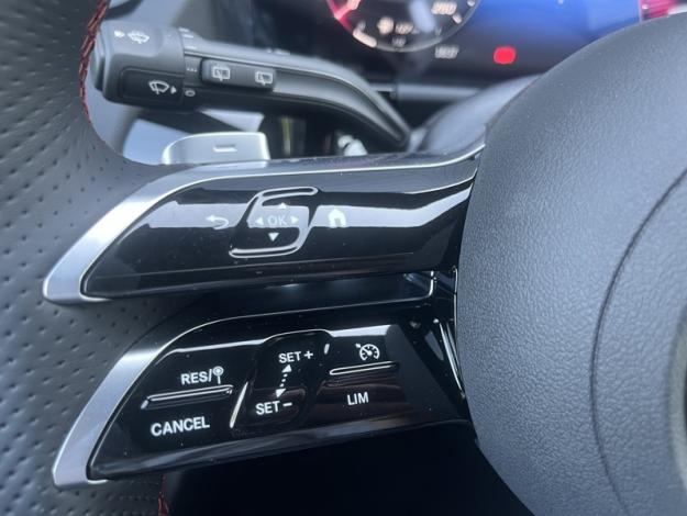 MERCEDES-BENZ GLA 200 d AMG Line  GLA 200 d AMG Line