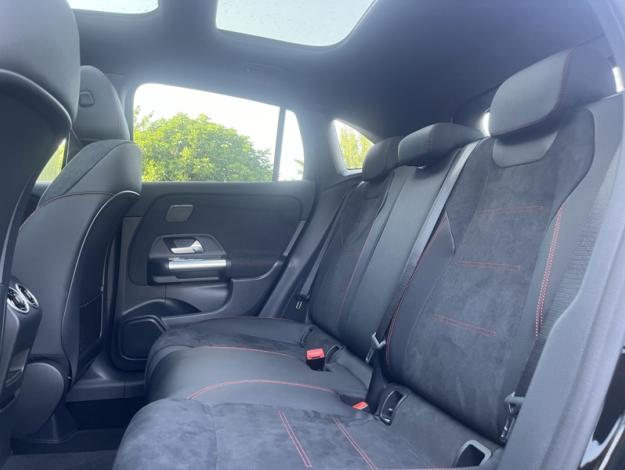MERCEDES-BENZ GLA 200 d AMG Line  GLA 200 d AMG Line