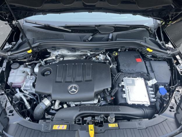 MERCEDES-BENZ GLA 200 d AMG Line  GLA 200 d AMG Line