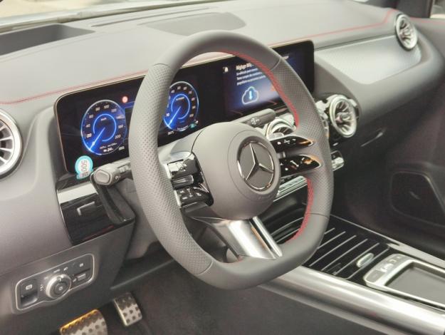 MERCEDES-BENZ EQA 250 + Star Edition - SAGA Huy (+32 85 23 69 00) 